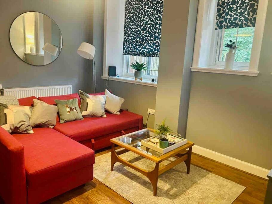 Large 2 Bedroom, Ground Floor Flat, Close To City EDI Exteriér fotografie